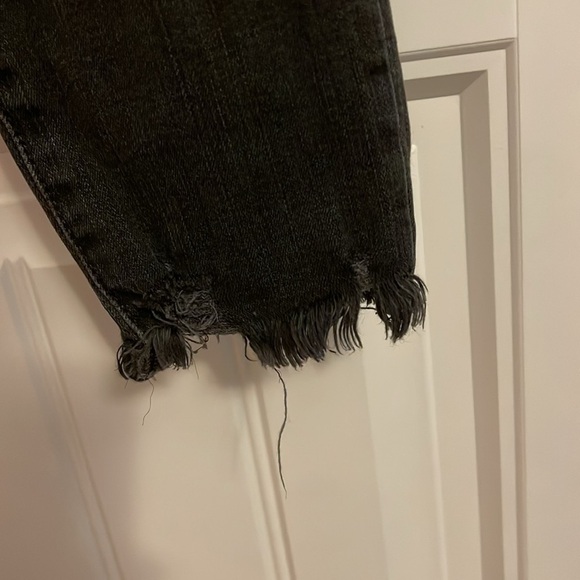 Madewell women’s 25 button fly 9” High-Rise Skinny Black Jeans. Raw frayed hem. - Picture 4 of 12